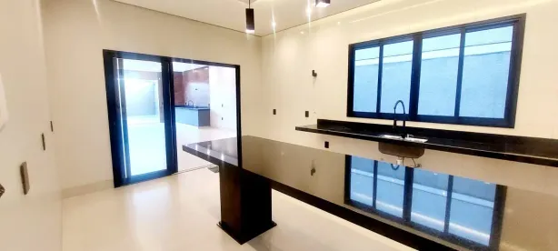 Casa com 3 Quartos à venda, 241m² no Jardim América, Goiânia