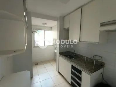 Apartamento com 3 Quartos para alugar, 72m² no Tubalina, Uberlândia