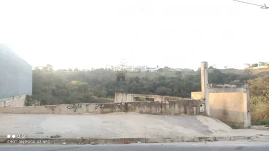 Lote/Terreno à venda, 360m² no Monte Verde, Betim