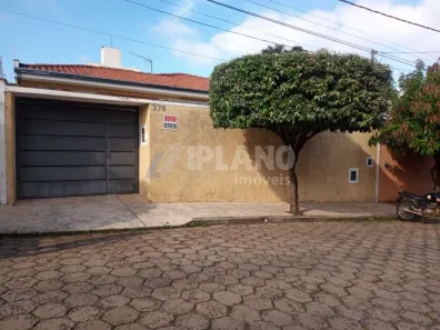 Casa com 3 Quartos à venda, 200m² no Vila Xavier (Vila Xavier), Araraquara