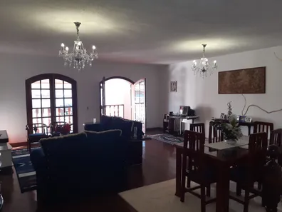 Sobrado com 4 Quartos à venda, 380m² no Vila Rubens, Mogi das Cruzes