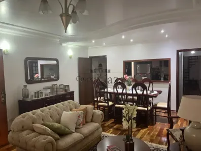 Sobrado com 2 Quartos à venda, 200m² no Jardim São José, Jacareí