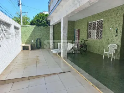 Casa de Condomínio com 3 Quartos à venda, 236m² no Campo Grande, Rio de Janeiro
