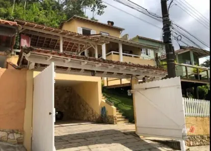 Casa com 4 Quartos à venda, 196m² no Retiro, Petrópolis
