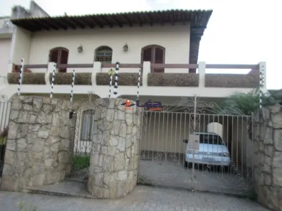 Casa com 3 Quartos à venda, 253m² no Centro, Suzano