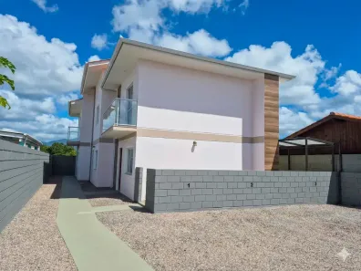 Prédio Residencial com 6 Quartos à venda, 215m² no Praia do Sonho, Palhoça