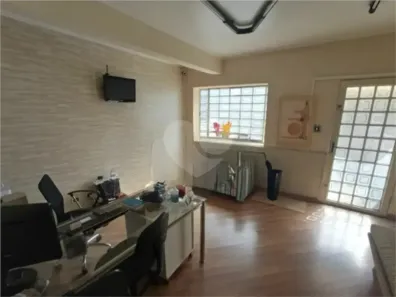 Casa com 2 Quartos para venda ou aluguel, 242m² no Vila Nova Conceição, São Paulo