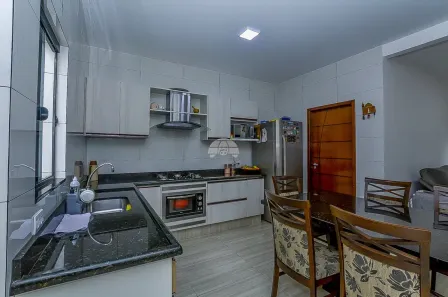 Casa com 5 Quartos à venda, 109m² no Sítio Cercado, Curitiba