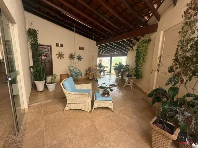 Casa com 4 Quartos à venda, 342m² no Parque das Américas, Uberaba