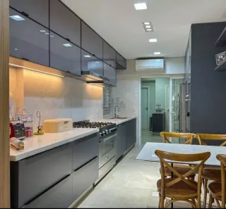 Apartamento com 3 Quartos à venda, 223m² no Zona 01, Maringá