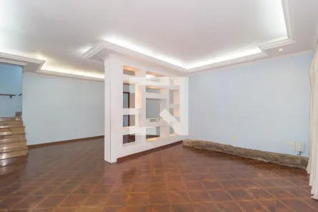 Casa com 3 Quartos à venda, 210m² no Vila Bertioga, São Paulo