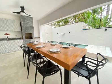 Casa de Condomínio com 4 Quartos à venda, 235m² no Loteamento João Batista Julião, Guarujá