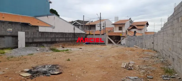 à venda, 378m² no Parque dos Ipês, São José dos Campos