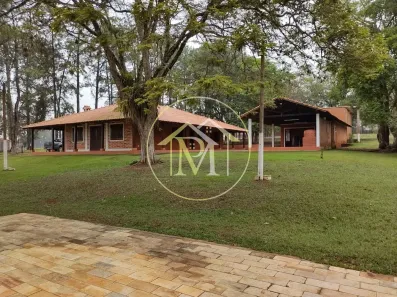 Fazenda/Sítio com 3 Quartos à venda, 10m² no Centro, Tatuí