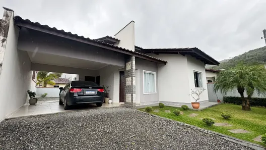 Casa com 3 Quartos à venda, 100m² no Rio Hern, Schroeder