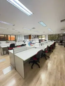 Sala Comercial para alugar, 251m² no Vila Olímpia, São Paulo