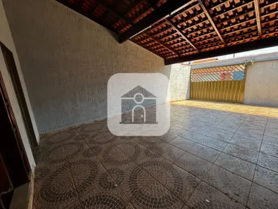 Casa com 4 Quartos para alugar, 187m² no Planalto, Uberlândia