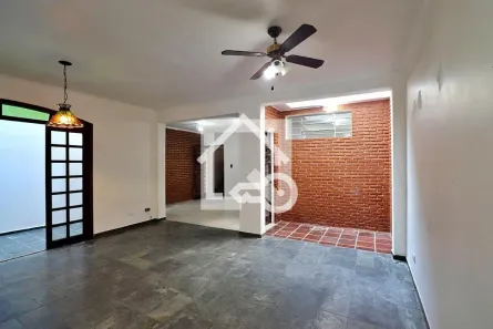 Casa com 3 Quartos à venda, 240m² no Campestre, Santo André