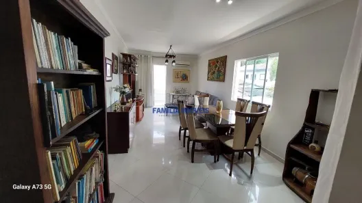 Sobrado com 3 Quartos à venda, 192m² no Marapé, Santos
