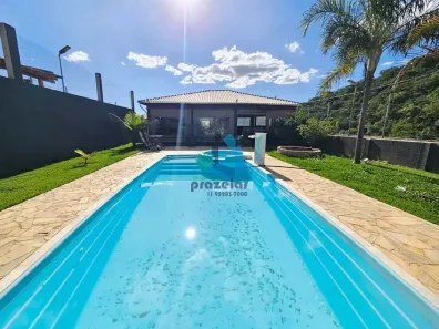 Fazenda/Sítio com 3 Quartos à venda, 800m² no Dona Catarina, Mairinque