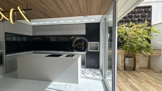 Casa de Condomínio com 3 Quartos à venda, 154m² no Jardim Vitória, Goiânia