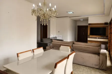 Casa com 3 Quartos à venda, 210m² no Jardim Karaíba, Uberlândia