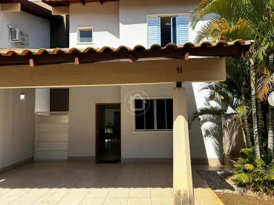 Sobrado com 3 Quartos à venda, 163m² no Carandá Bosque, Campo Grande