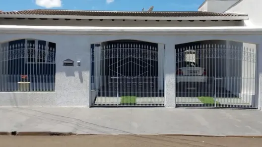Casa com 6 Quartos à venda, 342m² no Jardim América, Bauru