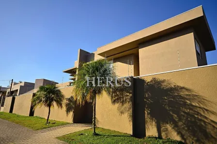 Casa com 5 Quartos à venda, 590m² no Butiatuvinha, Curitiba