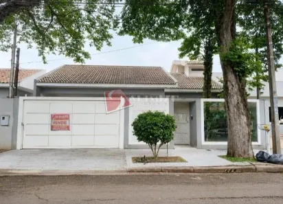 Casa com 3 Quartos à venda, 319m² no Zona 07, Maringá