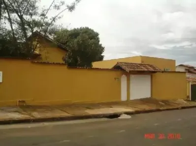 Casa com 4 Quartos à venda, 600m² no Jardim Ana Paula, Anápolis