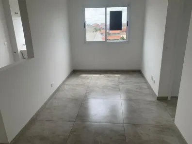 Apartamento com 2 Quartos para alugar, 47m² no Sítio Cercado, Curitiba
