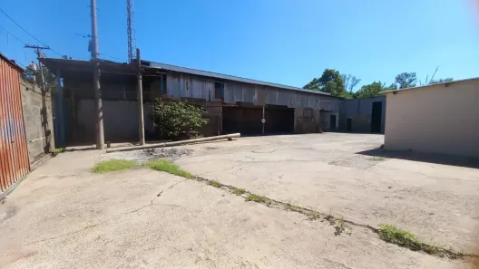 Galpão/Depósito/Armazém para alugar, 350m² no Parque Maria Helena, Campinas