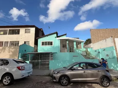 Sobrado com 3 Quartos à venda, 180m² no Fundão, Recife