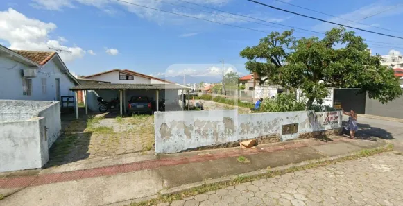 Lote/Terreno à venda, 716m² no Capoeiras, Florianópolis