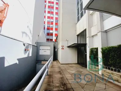 Sala Comercial à venda, 33m² no Moinhos de Vento, Porto Alegre