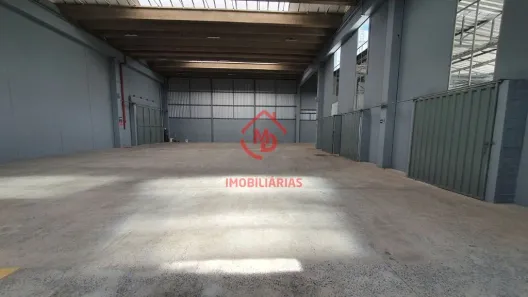 Galpão/Depósito/Armazém com 1 Quarto para alugar, 731m² no Campina Verde, Contagem