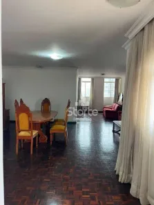 Apartamento com 3 Quartos para alugar, 166m² no Centro, Uberlândia