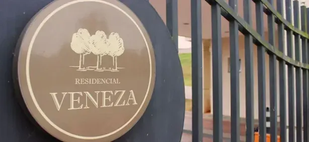 Lote/Terreno à venda, 300m² no Cézar de Souza, Mogi das Cruzes