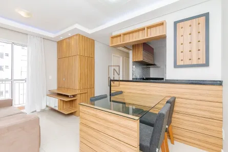 Apartamento com 2 Quartos para alugar, 50m² no Pinheirinho, Curitiba