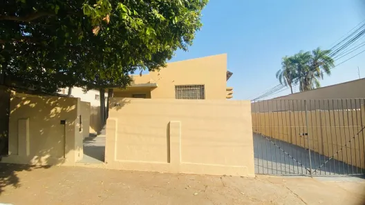 Casa com 3 Quartos para alugar, 73m² no Centro, Campo Grande