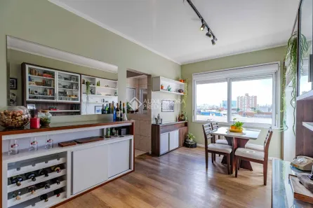 Apartamento com 2 Quartos à venda, 75m² no Azenha, Porto Alegre