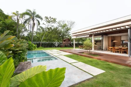 Casa de Condomínio com 4 Quartos à venda, 314m² no Ponta das Canas, Florianópolis