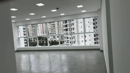 Sala Comercial para venda ou aluguel, 68m² no Gleba Fazenda Palhano, Londrina