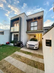 Sobrado com 4 Quartos à venda, 102m² no Cajuru, Curitiba