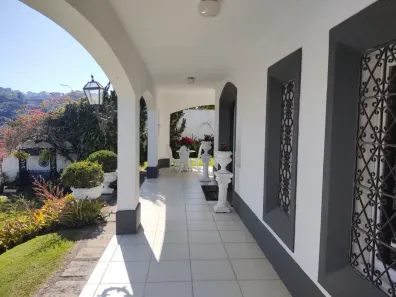 Apartamento com 2 Quartos para alugar, 50m² no Quitandinha, Petrópolis