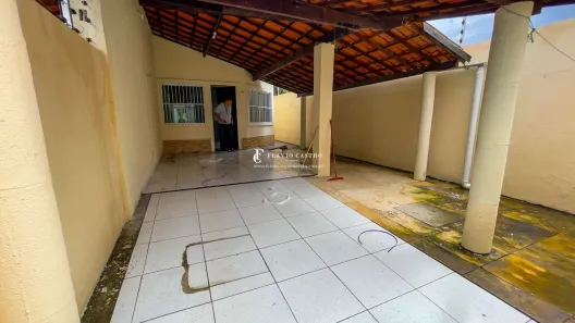 Casa com 2 Quartos à venda, 92m² no Centro, Eusébio
