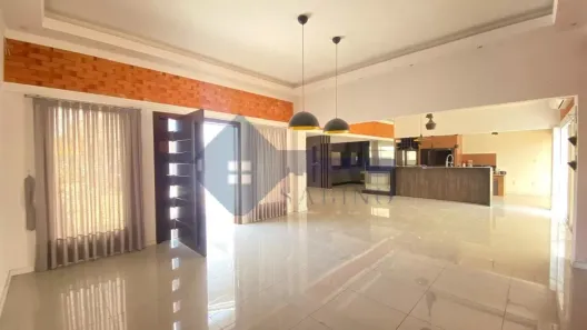 Casa com 4 Quartos para alugar, 225m² no Centro, Palhoça