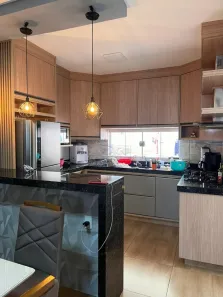 Casa com 3 Quartos à venda, 100m² no , Serrana
