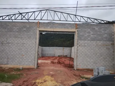 Galpão/Depósito/Armazém para alugar, 900m² no Mantiquira, Duque de Caxias